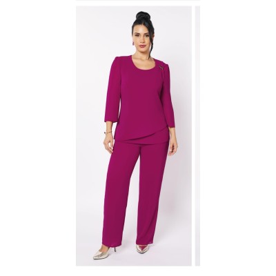 Traje pantalón modelo Piedad