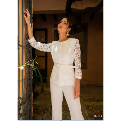 Traje pantalón Sara "R"...